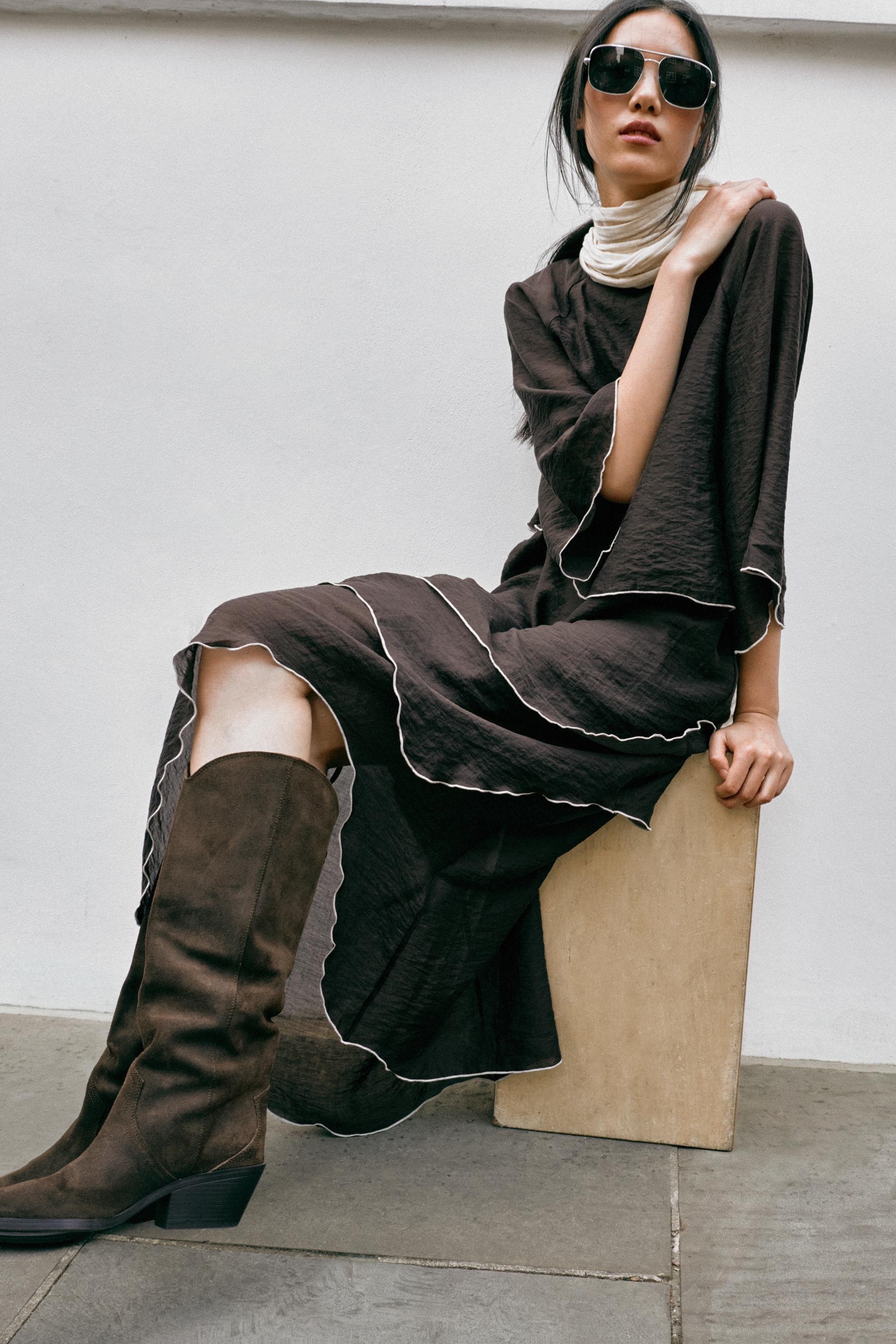 ROBE MI-LONGUE À VOLANTS
